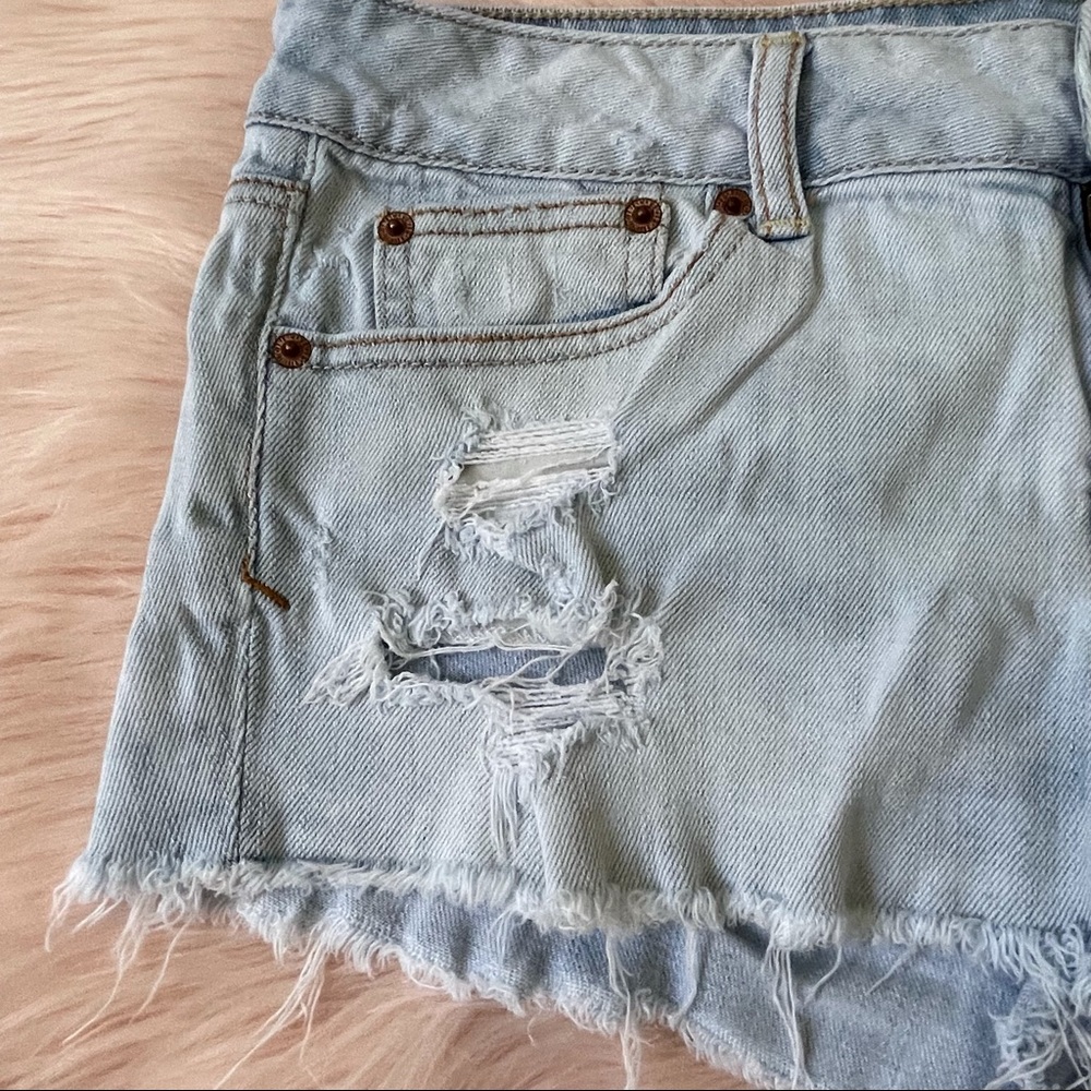 American Eagle Stretch Jean Shortie Shorts Denim Concert 10 ripped sexy - Picture 2 of 8